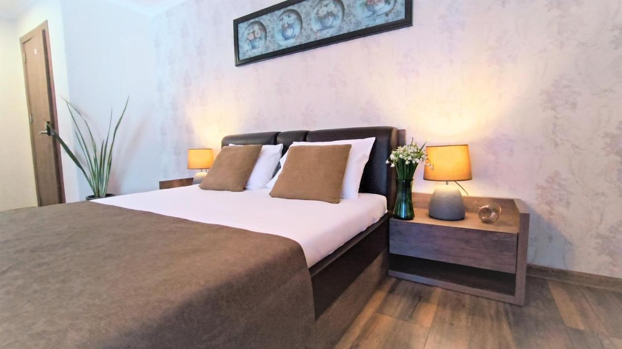 Hills Batumi Hotel Bagian luar foto