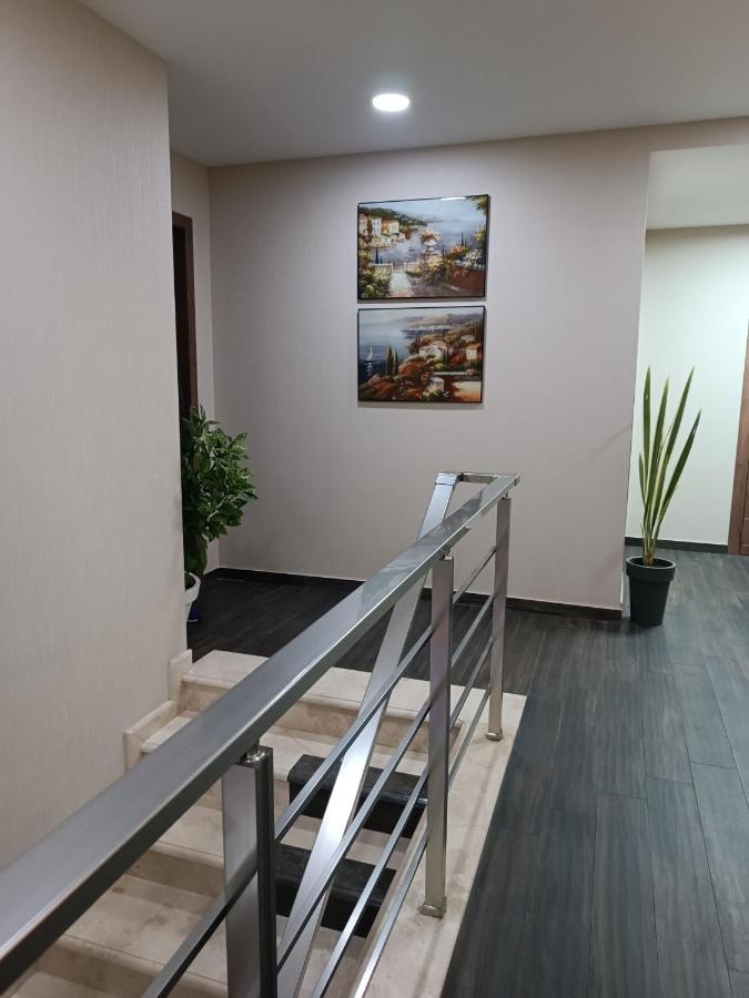 Hills Batumi Hotel Bagian luar foto