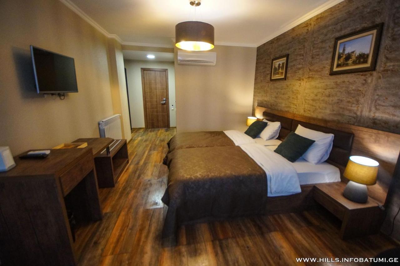 Hills Batumi Hotel Bagian luar foto