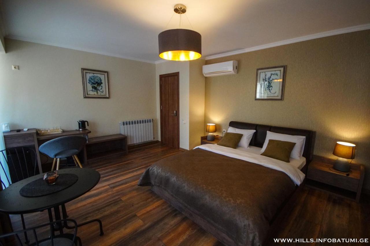 Hills Batumi Hotel Bagian luar foto